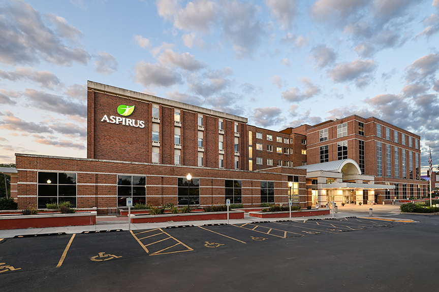 Aspirus Stevens Point Hospital front entrance